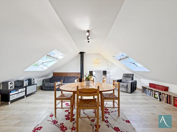 Maison 5 pièces - 128 m² habitables - Sous-sol total, 2 terrasses couvertes, jardin - Linas 91310