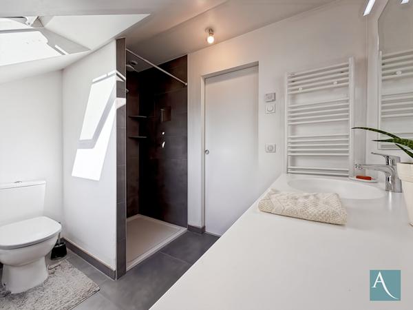 Maison 5 pièces - 128 m² habitables - Sous-sol total, 2 terrasses couvertes, jardin - Linas 91310