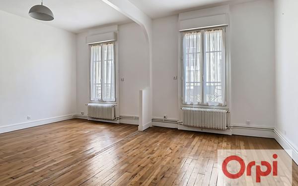 Appartement à vendre    1 pièce • 41,86 m2 Issy-les-Moulineaux