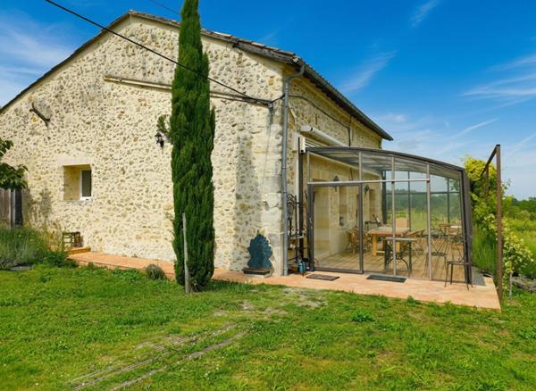 MAISON DE MAITRE  300 M² -12 PIECES - DEPENDANCES