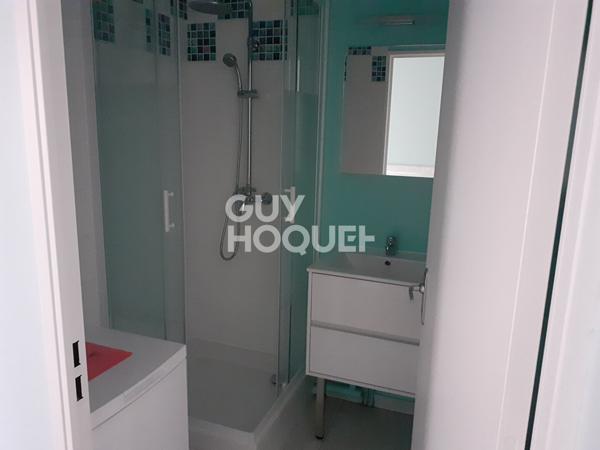 Appartement 2 pièces à louer - Centre-ville de Décines Charpieu