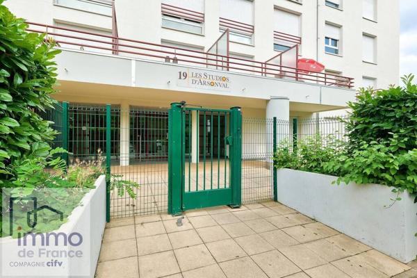 Lyon 8 à proximité immédiate des universités