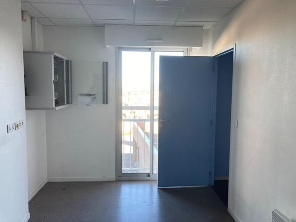 Local avec Vitrine - RODEZ