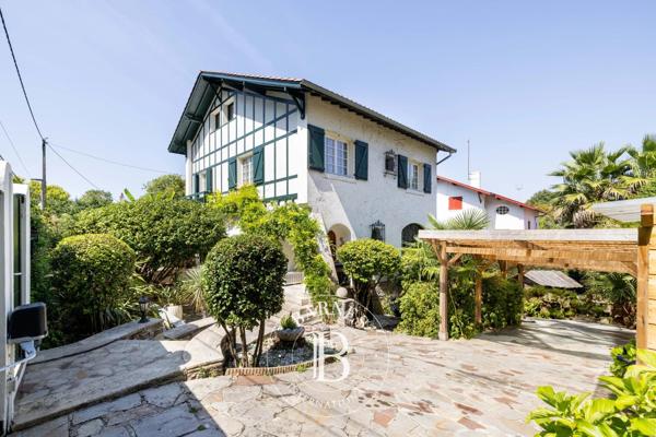 Biarritz, Maison 5 Chambres -  303 m² à vendre