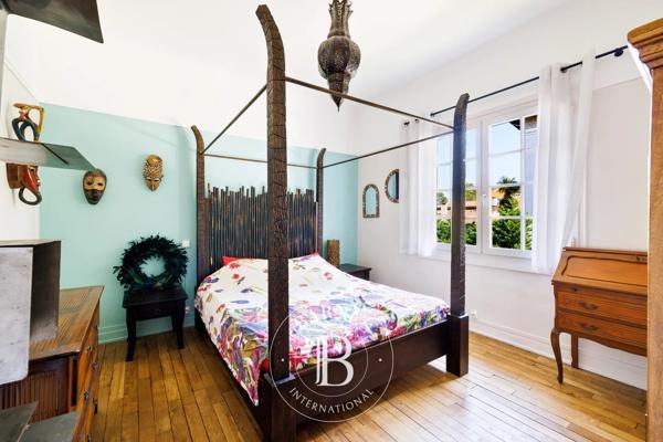 Biarritz, Maison 5 Chambres -  303 m² à vendre
