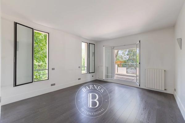 Rueil-Malmaison, Maison 4 Chambres -  217 m² à vendre