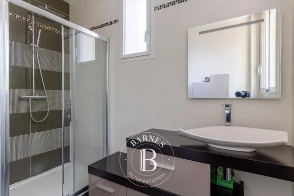 Rueil-Malmaison, Maison 4 Chambres -  217 m² à vendre