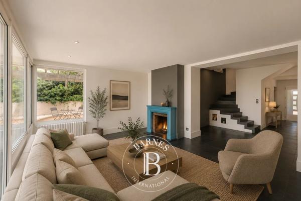 Rueil-Malmaison, Maison 4 Chambres -  217 m² à vendre