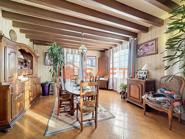 Corps de ferme landais avec dépendances et vue sur les Pyrénées