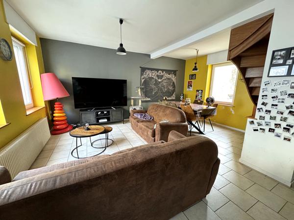 BOULOGNE SUR MER A VENDRE MAISON SANS TRAVAUX 4 PIECES, SALON/SEJOUR, 3 CHAMBRES, CUISINE ET TERRASSE