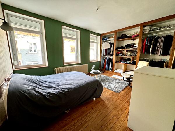 BOULOGNE SUR MER A VENDRE MAISON SANS TRAVAUX 4 PIECES, SALON/SEJOUR, 3 CHAMBRES, CUISINE ET TERRASSE