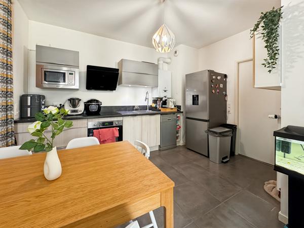 À vendre : Appartement 3 pièces à ROSNY SOUS BOIS