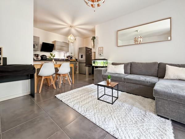 À vendre : Appartement 3 pièces à ROSNY SOUS BOIS