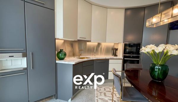 Propriété atypique de 403 m²