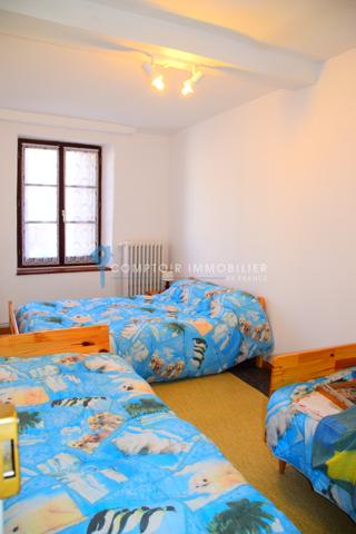 Maison de village 8 pièce(s) 5 chambre(s) 150 m²