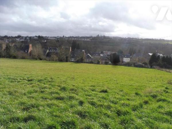 Terrain à vendre, Condé en Normandie, Calvados.  Centre-ville : parcelle de terrain d'une super...