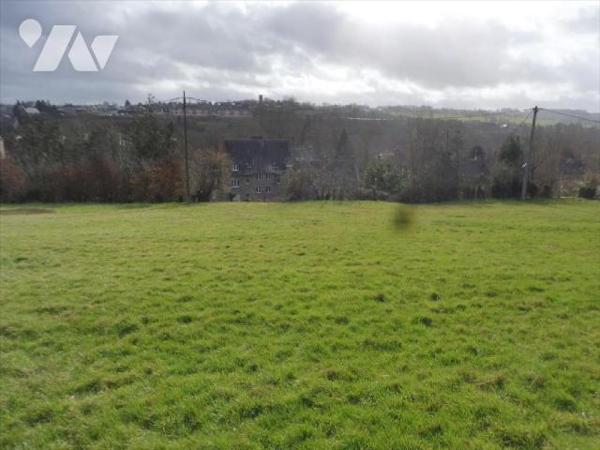 Terrain à vendre, Condé en Normandie, Calvados.  Centre-ville : parcelle de terrain d'une super...