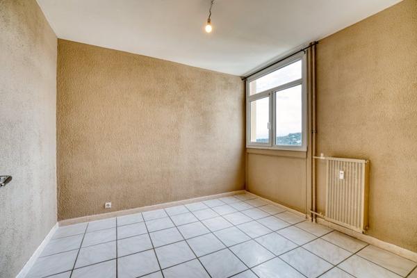 Vente / Appartement T4