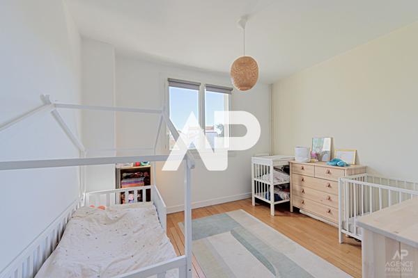 Appartement Rueil Malmaison 4 pièce(s) 71.03 m2 €462 000 ** - Référence 18240