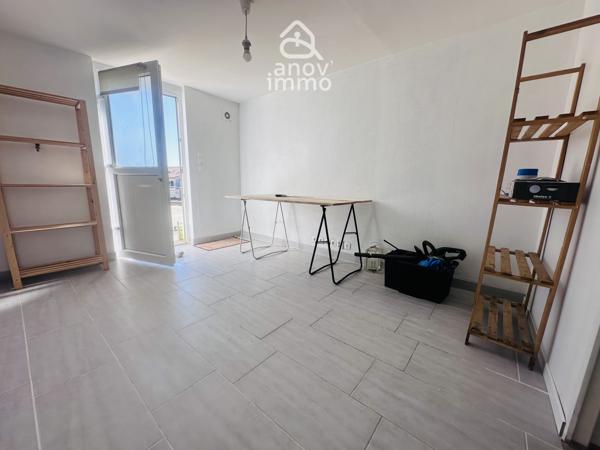 Maison
                                                                                                                                                                                                                                                                                                                        7 pièce(s)                                                                                                                                                                                                          4 chambre(s)                                                                                                                                                                                                          112  m²