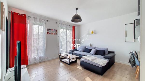 Maison sur deux niveaux – 82 m² – Secteur calme