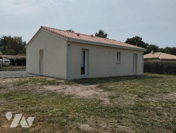 A VENDRE, Gironde, GRAYAN et L'HOPITAL, au calme mais proche du centre bourg et à 6 kms des pla...