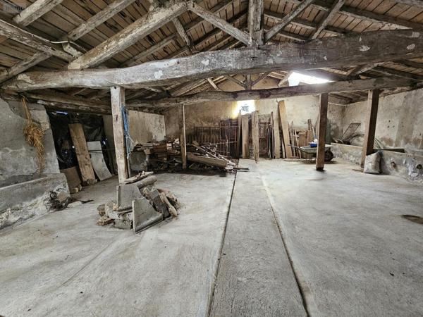 Maison à vendre à Chiché dans les Deux-Sèvres (79350), ref : 79025-297-79025