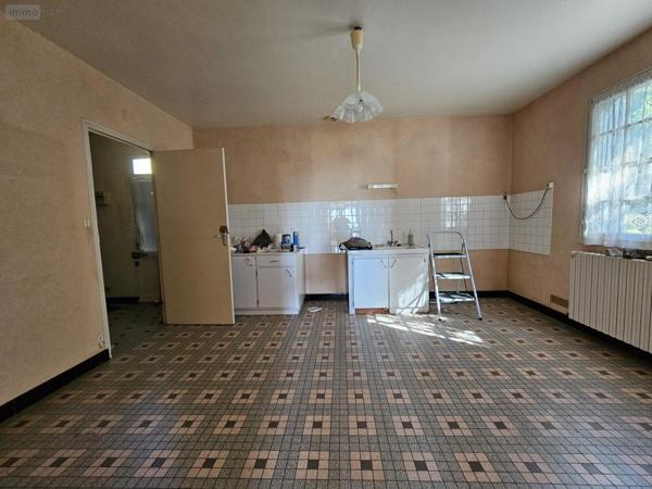 Maison à vendre à Chiché dans les Deux-Sèvres (79350), ref : 79025-297-79025