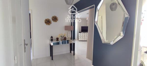 Appartement
                                                                                                                                                                                                                                                                                                                        4 pièce(s)                                                                                                                                                                                                          3 chambre(s)                                                                                                                                                                                                          80  m²