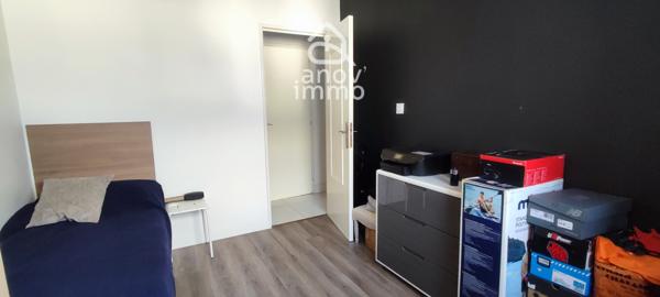 Appartement
                                                                                                                                                                                                                                                                                                                        4 pièce(s)                                                                                                                                                                                                          3 chambre(s)                                                                                                                                                                                                          80  m²