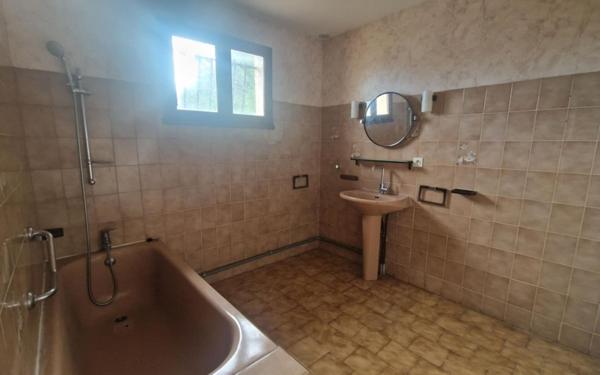 Maison à vendre    4 pièces • 99 m2 Mèze