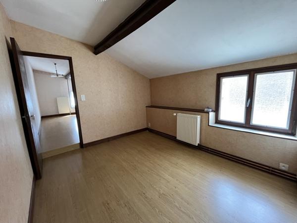 Maison 91 732 € Issoudun 7 p 116 m² DPE D