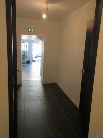 Quartier St Cyrice-Rodez, local commercial et/ou professionnel avec parking