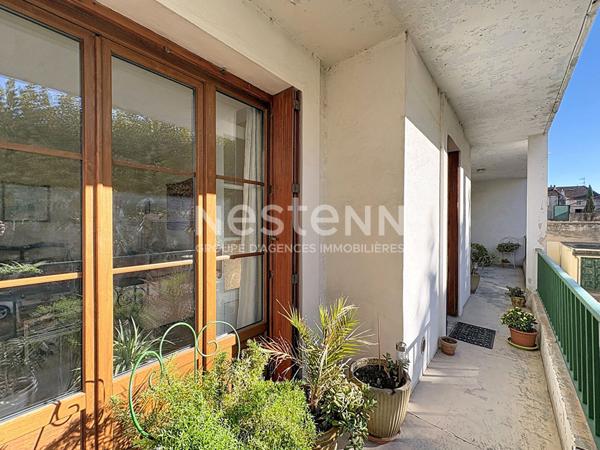 À VENDRE ? Spacieux appartement 5 pièces de 114 m² ? Châteaurenard