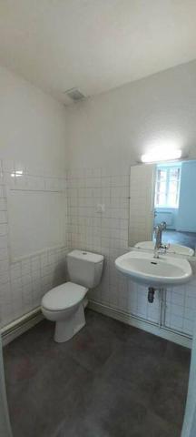 MONTBRISON - APPARTEMENT F1