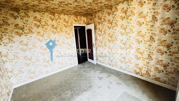 Maison
                                                                                                                                                                                                                                                                                                                        6 pièce(s)                                                                                                                                                                                                          3 chambre(s)                                                                                                                                                                                                          130  m²