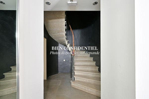 Anciens bureaux à réhabiliter en Loft, aux Arceaux