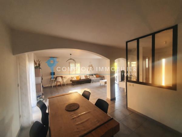 Maison
                                                                                                                                                                                                                                                                                                                        5 pièce(s)                                                                                                                                                                                                          3 chambre(s)                                                                                                                                                                                                          104  m²