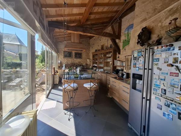 Maison à vendre à Saintes en Charente-Maritime (17100), ref : 17111-674