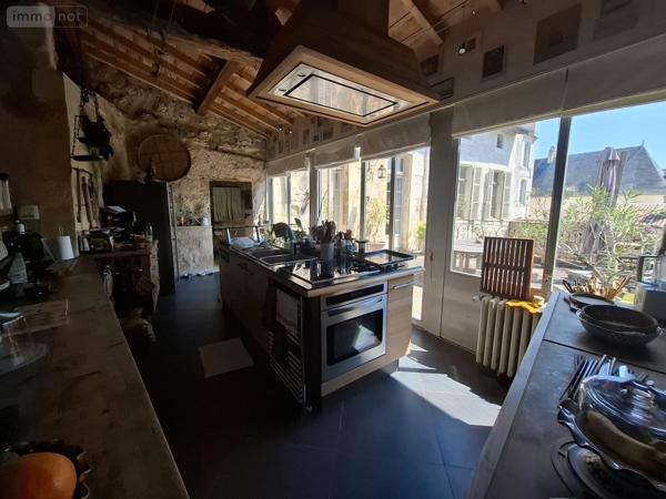 Maison à vendre à Saintes en Charente-Maritime (17100), ref : 17111-674