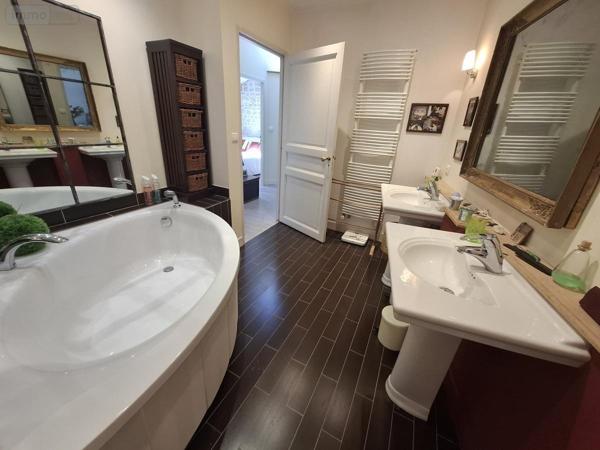 Maison à vendre à Saintes en Charente-Maritime (17100), ref : 17111-674