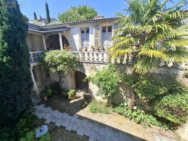 Maison à vendre à Saintes en Charente-Maritime (17100), ref : 17111-674