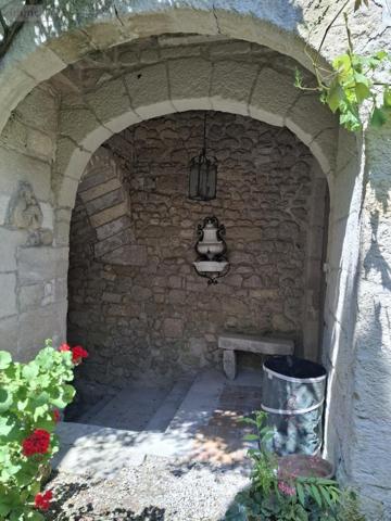 Maison à vendre à Saintes en Charente-Maritime (17100), ref : 17111-674