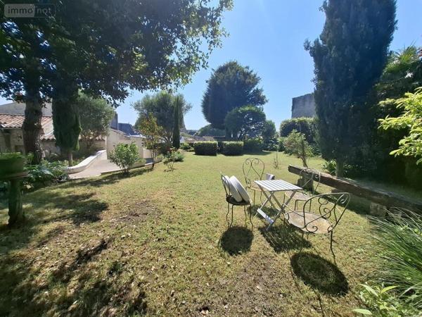Maison à vendre à Saintes en Charente-Maritime (17100), ref : 17111-674