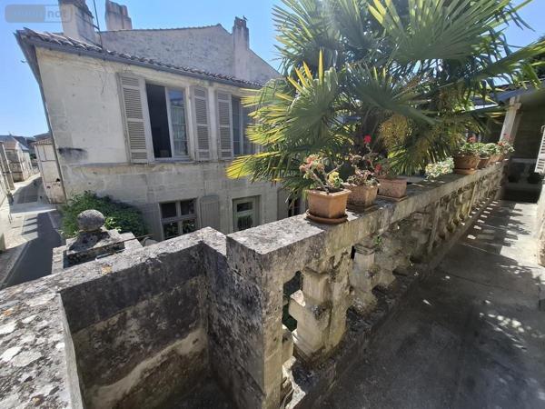 Maison à vendre à Saintes en Charente-Maritime (17100), ref : 17111-674