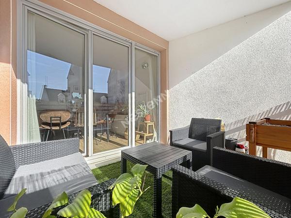 ILE DE VERSAILLES - Appartement T2 avec place de parking et balcon !