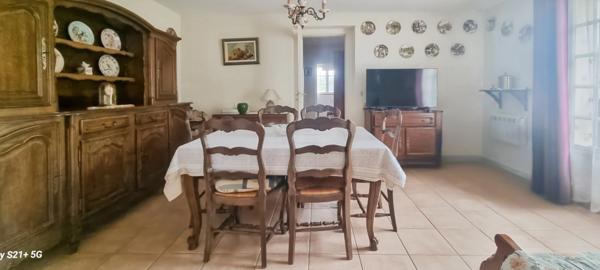 Maison à vendre 3 pièces ()