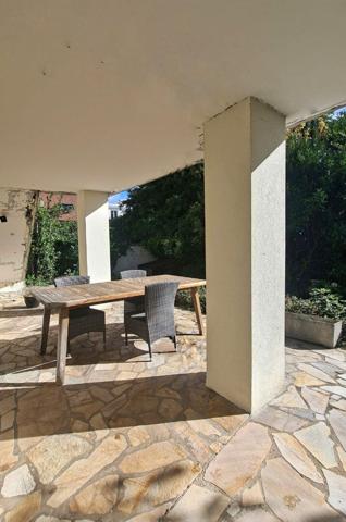 Vente Maison200 m² - 7 Pièces - SURESNES (92150)