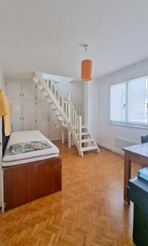 Vente Maison200 m² - 7 Pièces - SURESNES (92150)