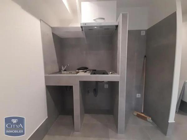 Appartement à louer 1 pièce 13.01m² Marignane (13700)